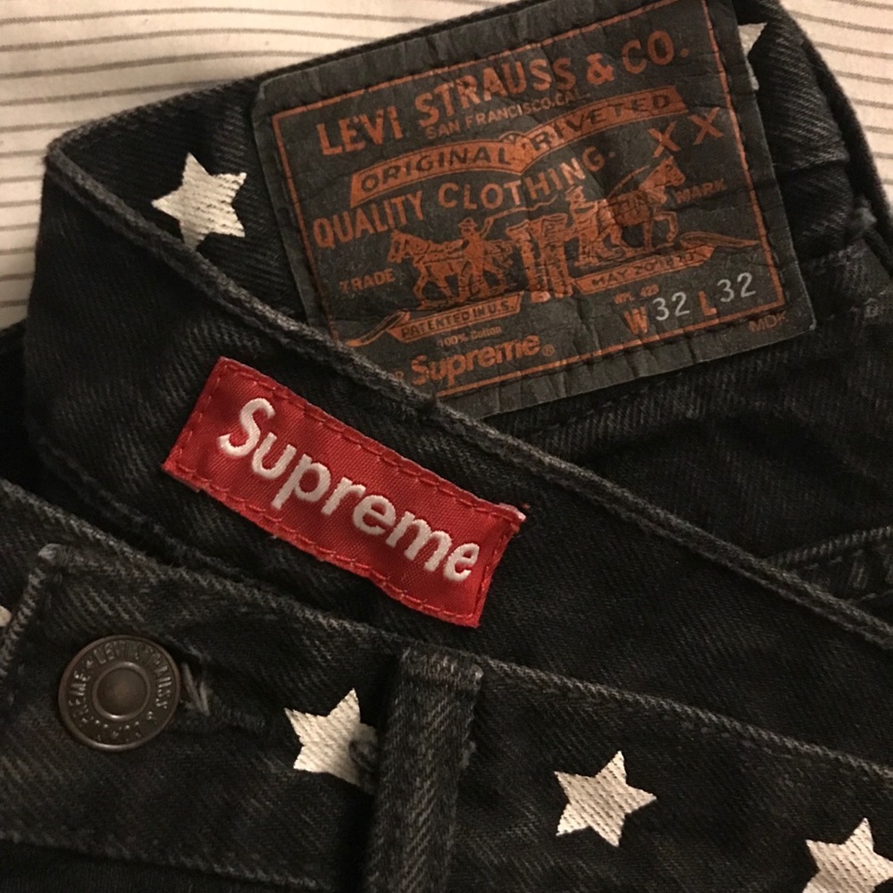 Levi’s x Supreme Jeans 32x32